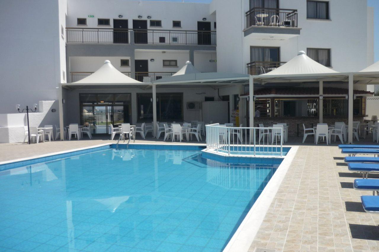 Penelope Beach Hotel Pernera エクステリア 写真