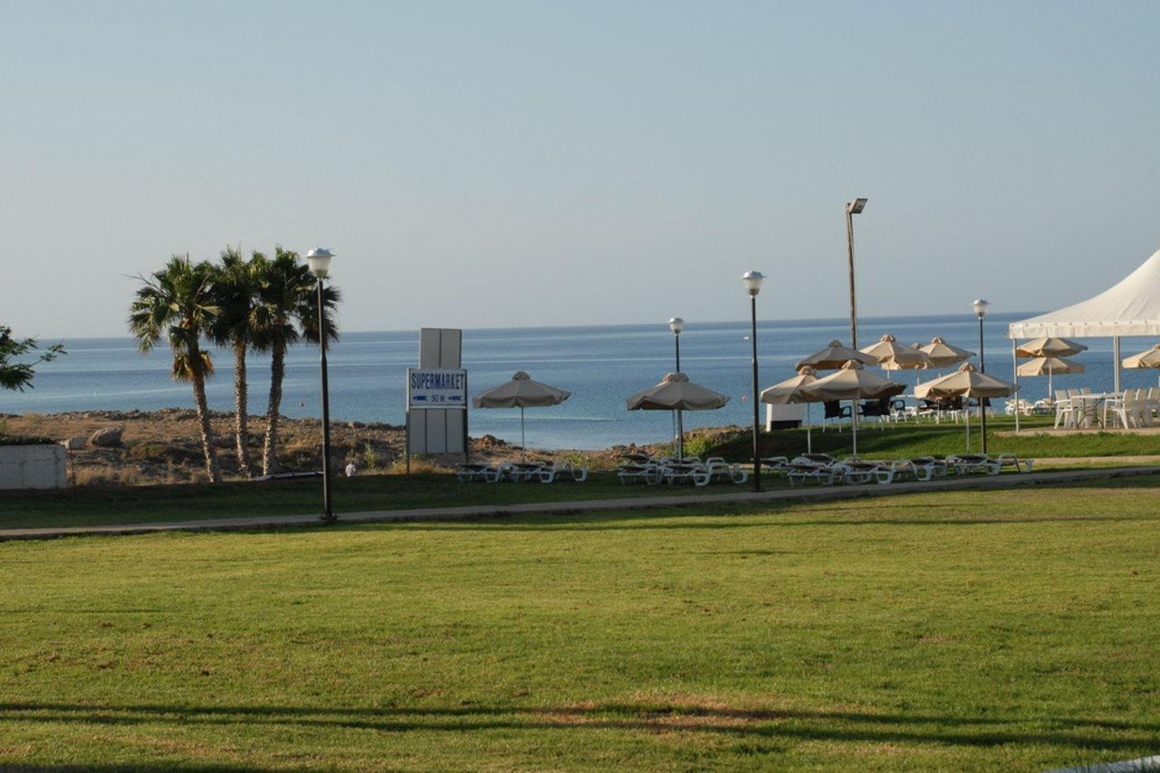 Penelope Beach Hotel Pernera エクステリア 写真